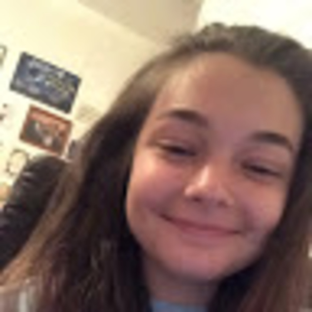 Meet your Posher, Ava